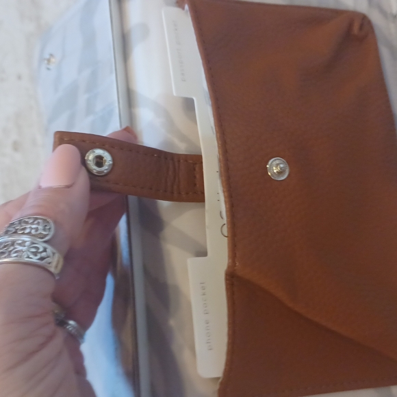 NWT Path Travel Wallet - Picture 7 of 7